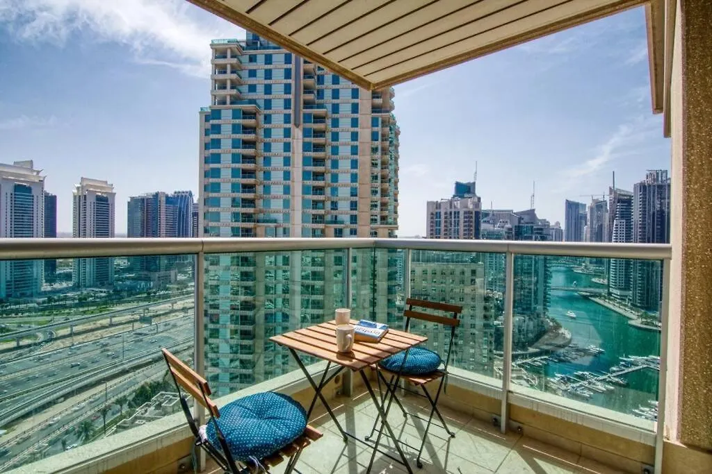 Breathtaking 2Br W/180 Degree Views - Dubai Marinaアパートメント
