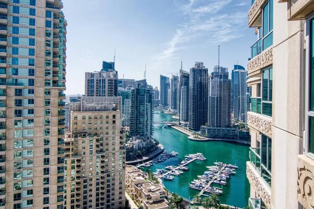 Breathtaking 2Br W/180 Degree Views - Dubai Marina Lägenhet