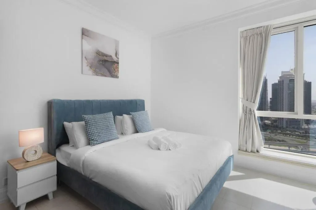 Breathtaking 2Br W/180 Degree Views - Dubai Marina Lägenhet